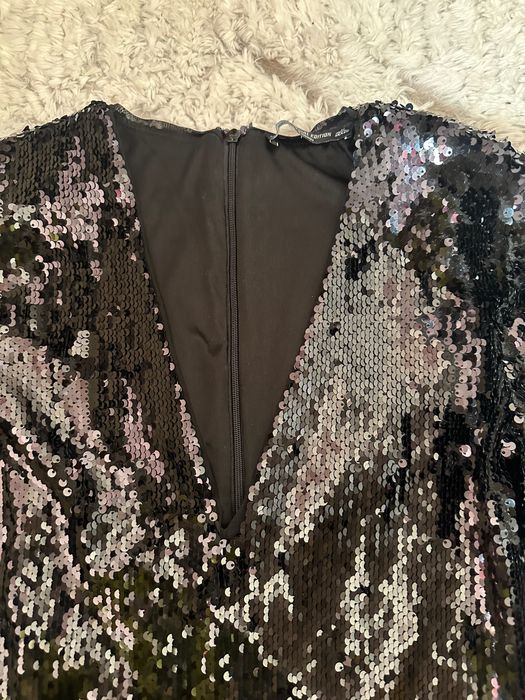Рокля с пайети Bershka