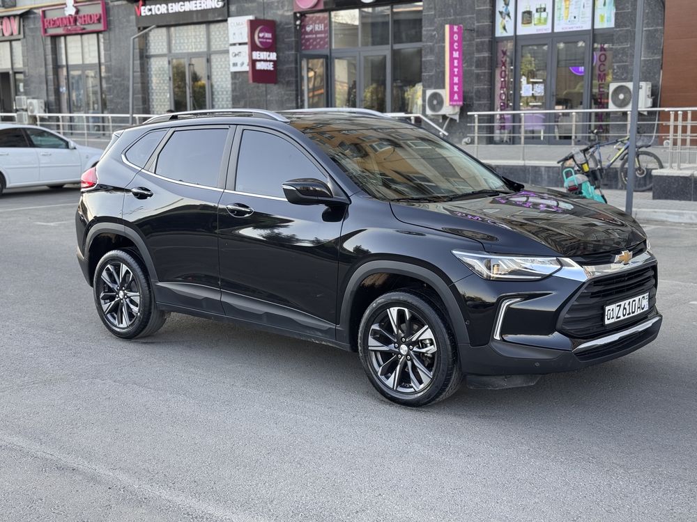 Tracker Premier Rent Car Прокат авто