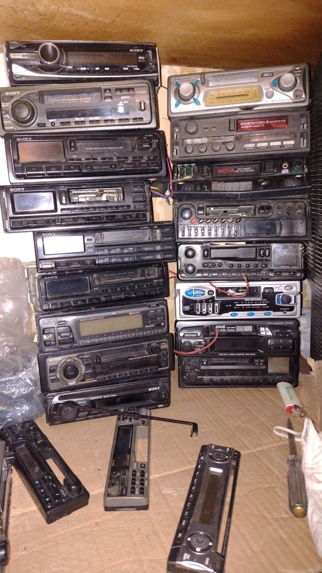 Авторадио касетофон, Blaupunkt soni,grundug,philips,ford ,volvo, tiat