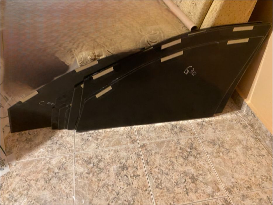 Демонтиращо фолио за предни прозорци