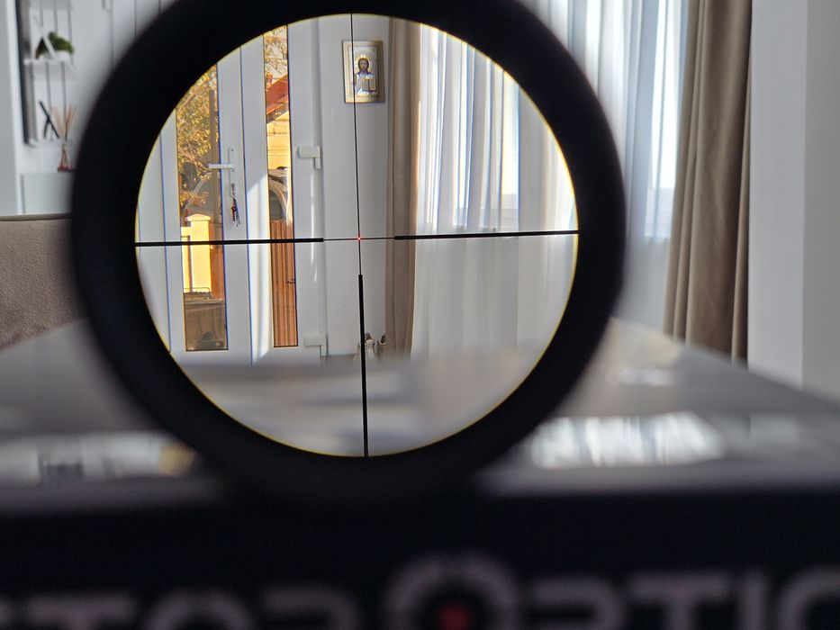 Luneta vanatoare(goană) Vector Optics Continental 1-6x24 Fibră Optică