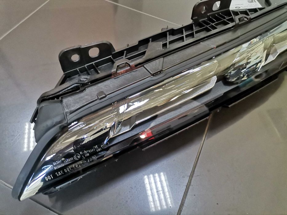 Ляв Горен Фар BMW G70 i7 Crystal Swarovski Кристал Сваровски 9879935