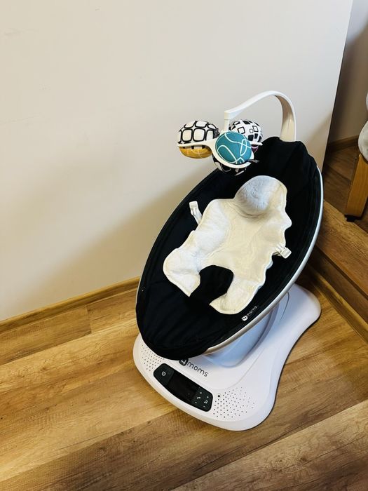 Бебешки електрически шезлонг 4moms