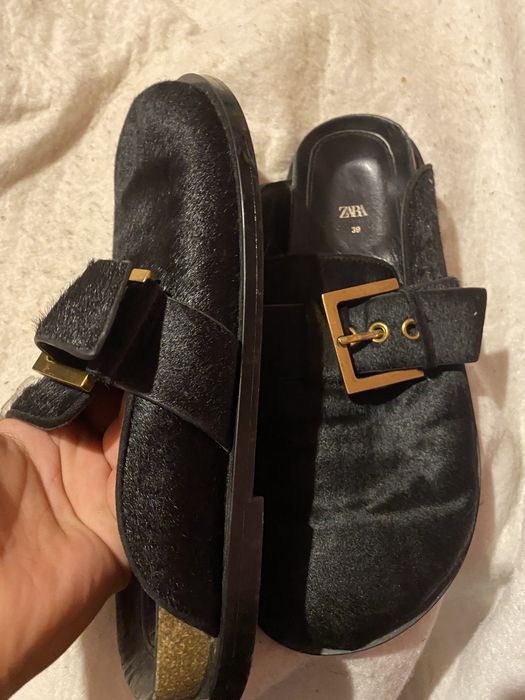 Slapi  zara cu par ponei mar.39