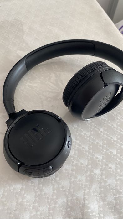 Наушники новые jbl