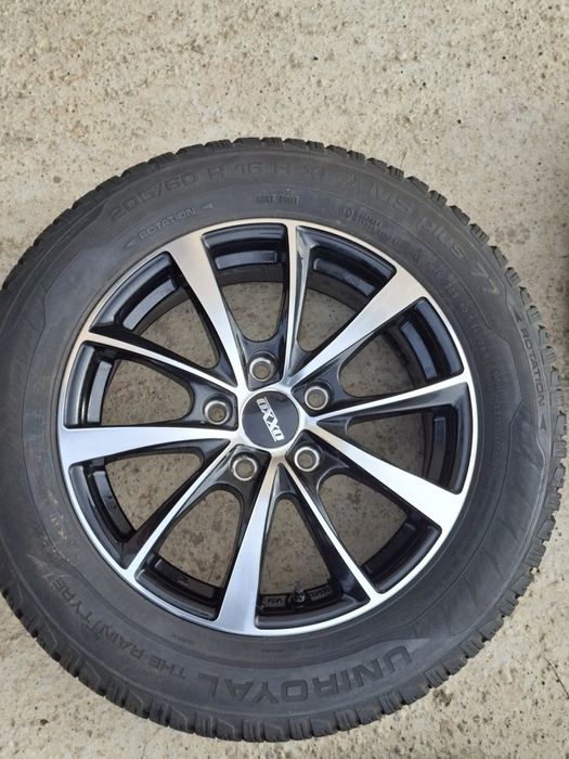Set 4 jante r16  cu anvelope de iarna 5x114,3 205 60 16