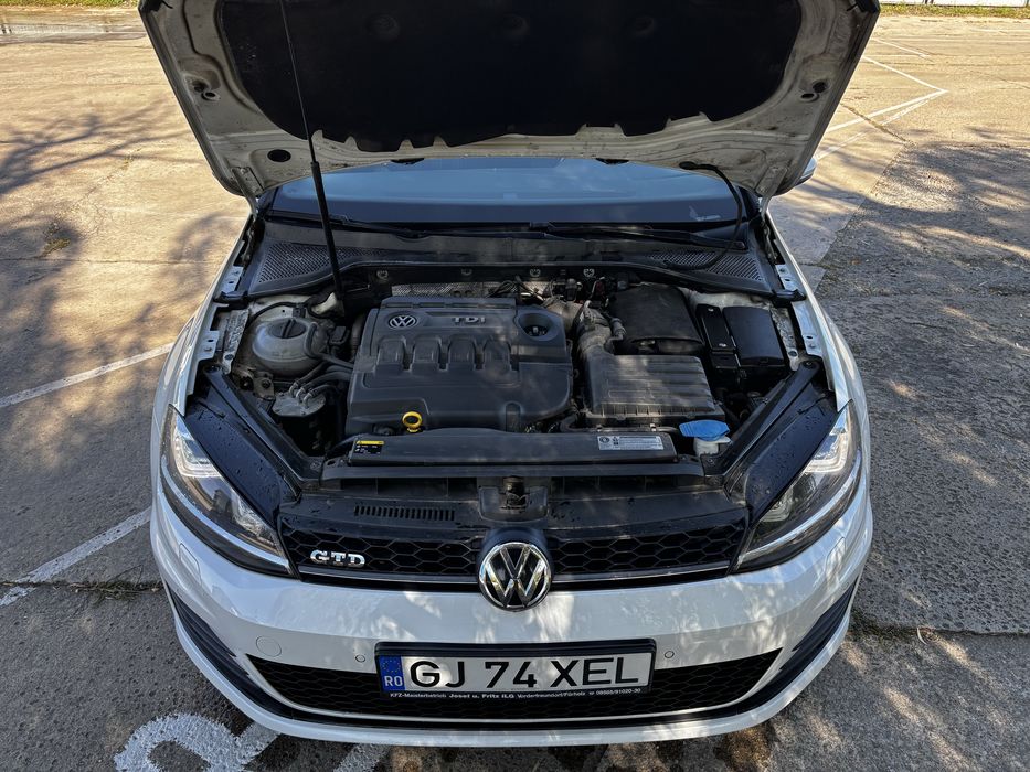 Volkswagen Golf 7 GTD 2.0 TDI 184cp Sport&Sound alb perlat Led Navi