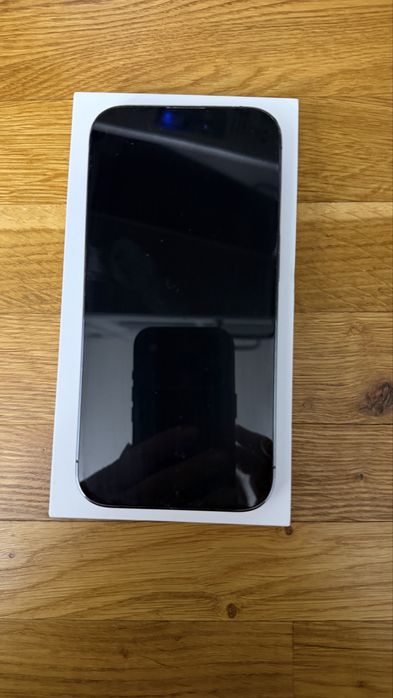 Телефон Iphone 14 pro