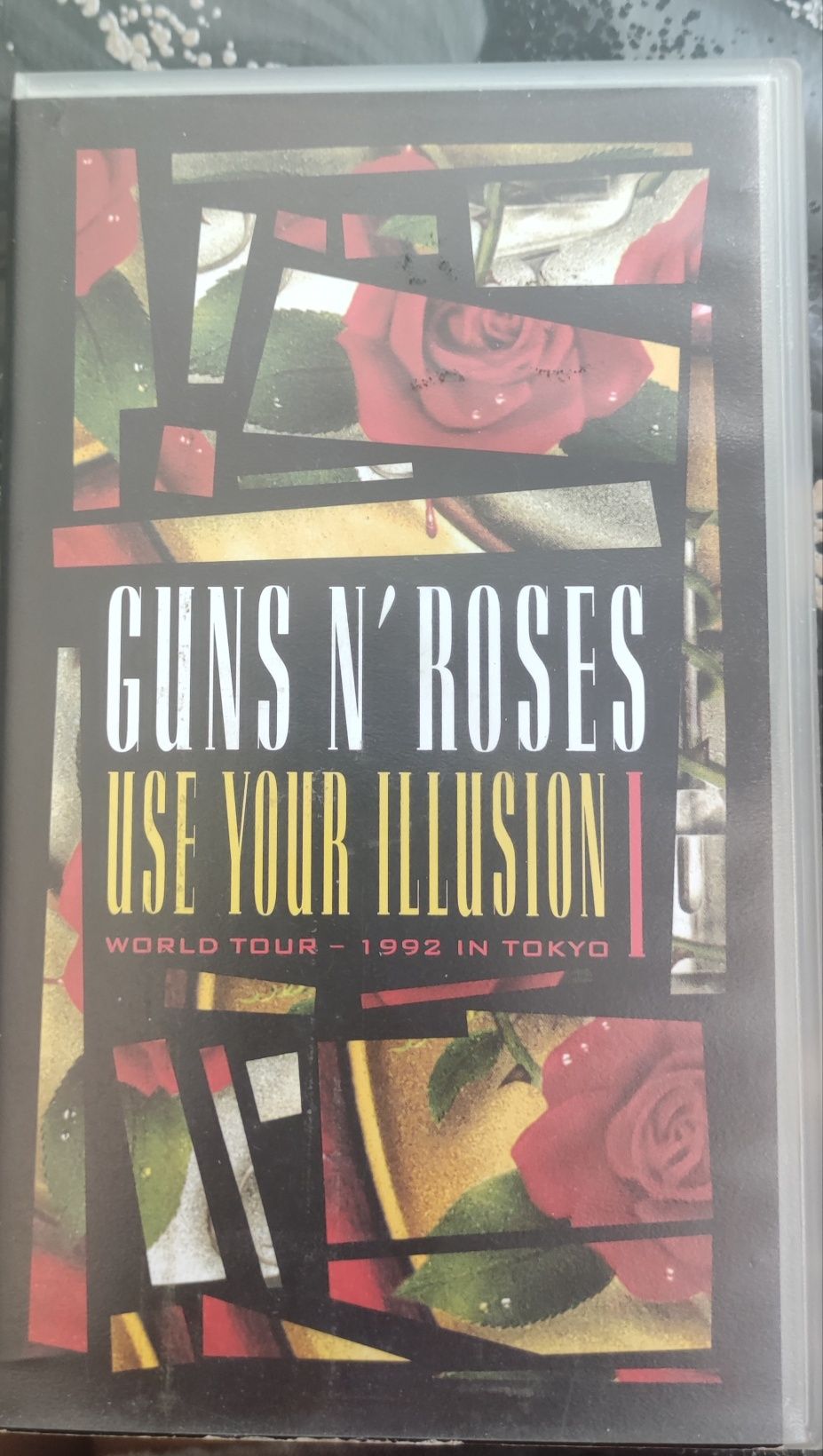 Оригинална видео касетка Guns n' Roses