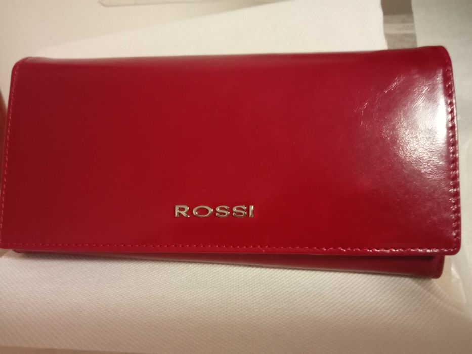 Дамски портфейли естествена кожа