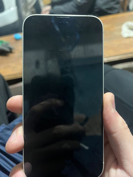 Айфон 13 с гарантией