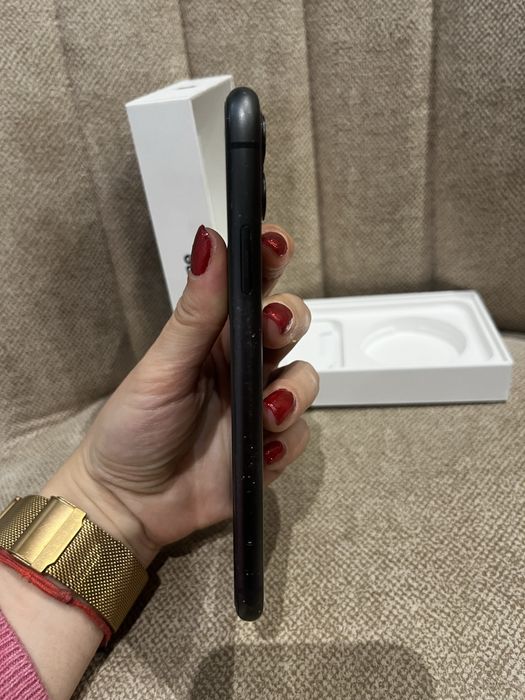 Iphone 11, 64gb черен