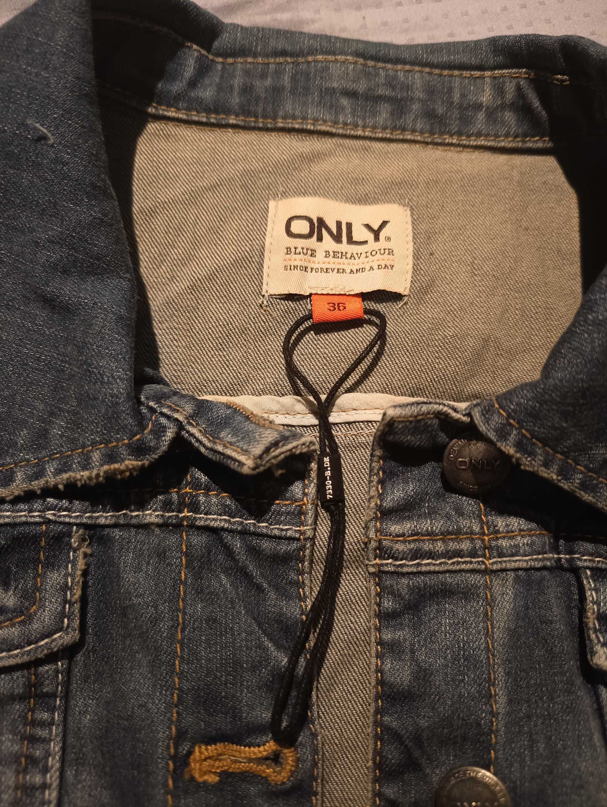 Дънков елек Only, тениска Desigual