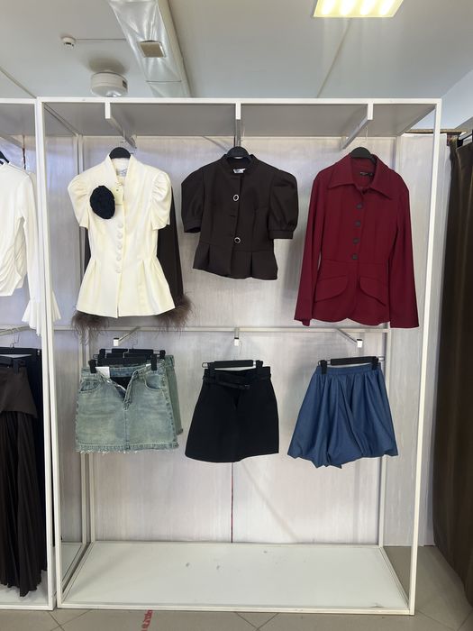 продам двух этажный рейлы для одежды