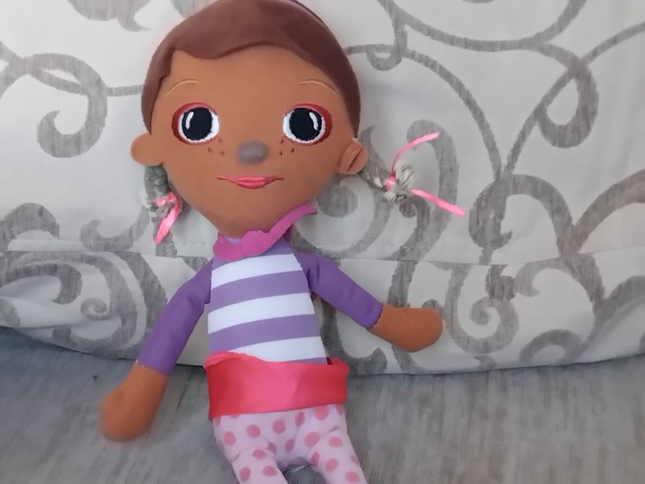 Продавам страхотна детска плюшена кукла! Търсите идеалния подарък