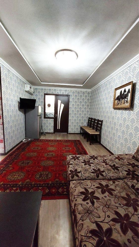 Сотилади 1 хона 2  этаж 4 этажли дом Гагарина