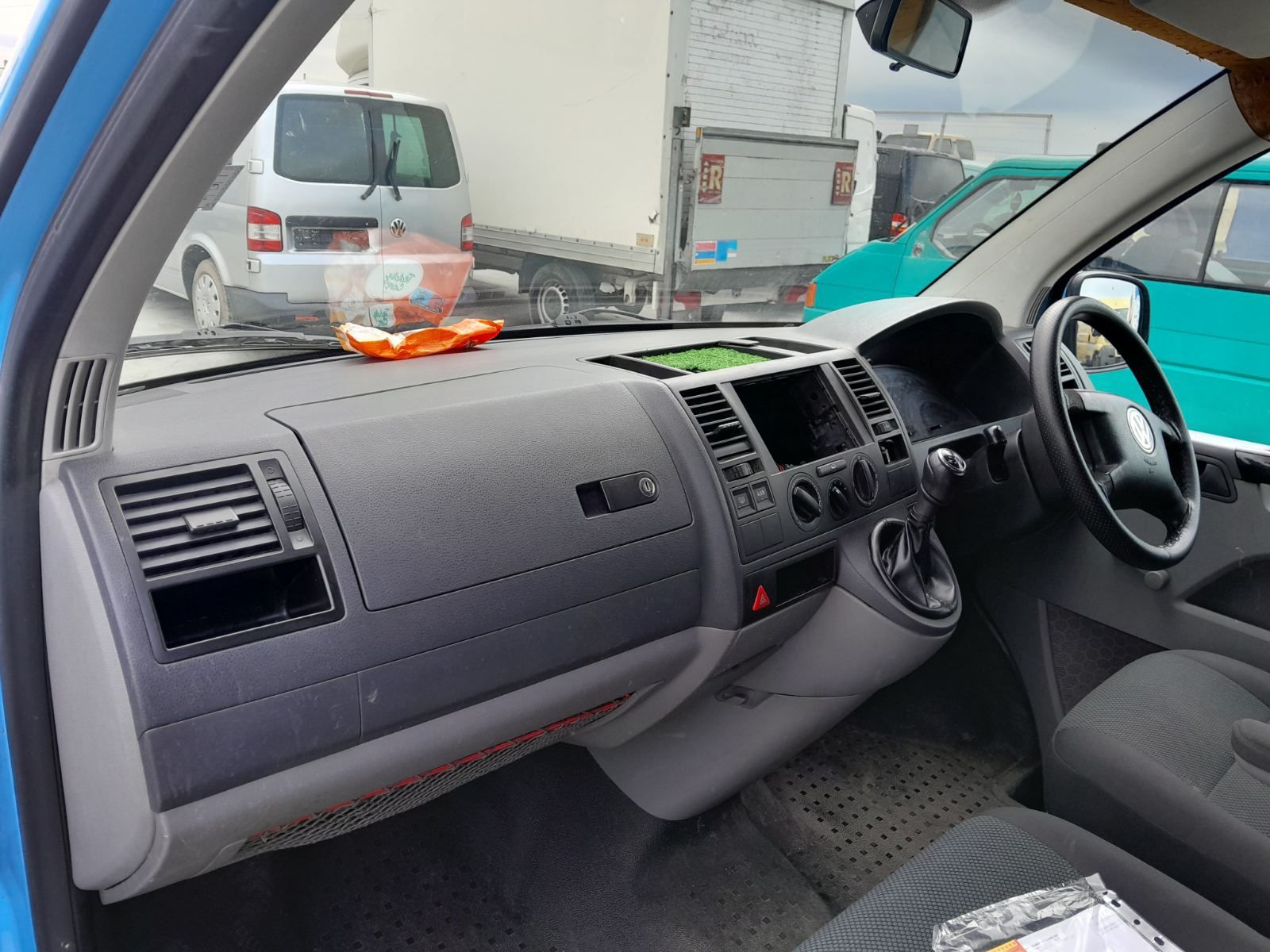 Фолксваген Транспортер Т5 1.9 ТДИ / VW TRANSPORTER T5 1.9 TDI НА ЧАСТИ