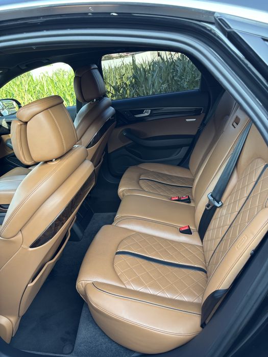 Vand Audi A8 2017 Impecabil