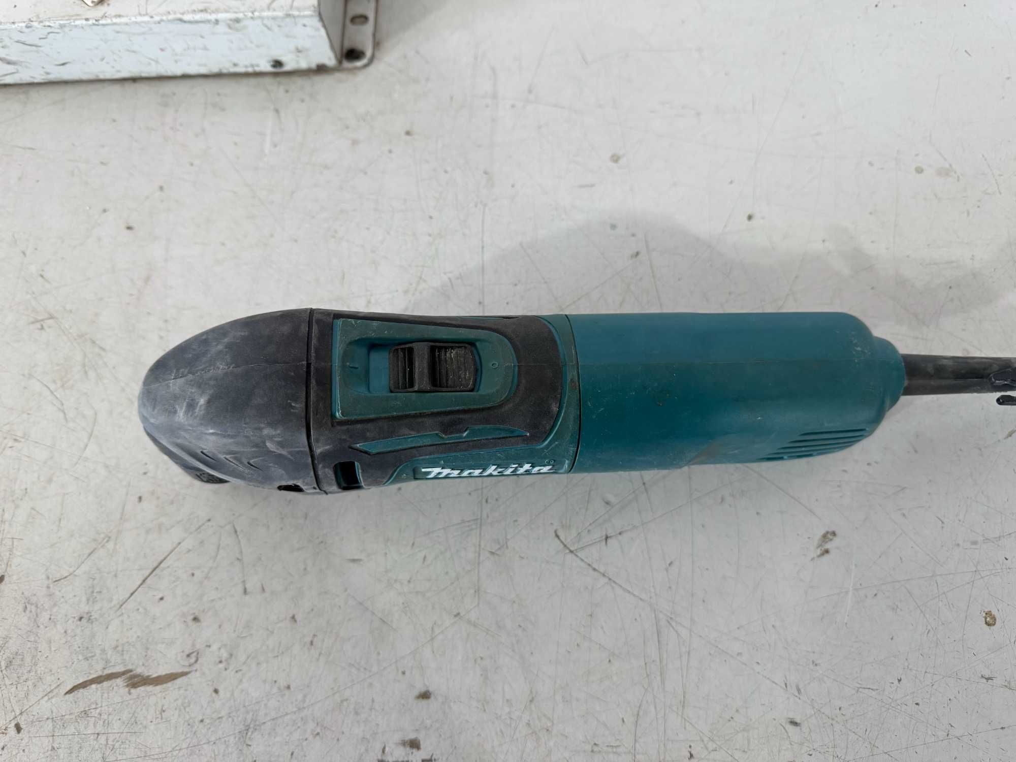 Реноватор - Makita TM3000C / 320 W