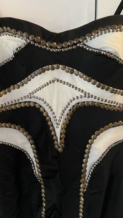 Къса рокля Bebe…