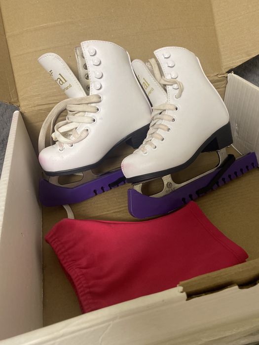 Продам профессиональные коньки