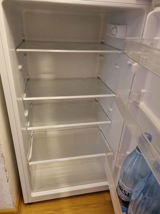 Vand frigider ca nou