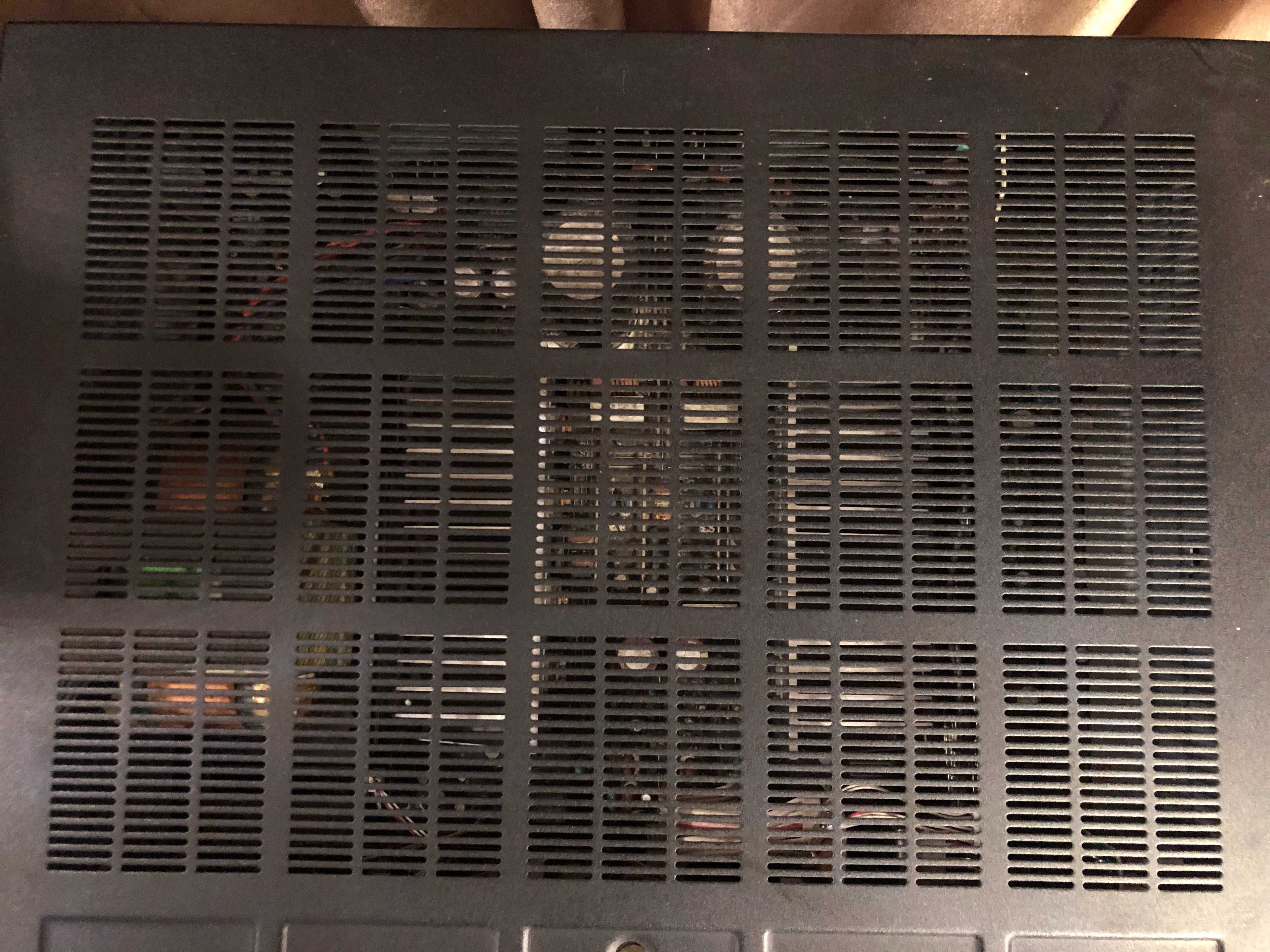 Yamaha AX-570 amplificator stereo