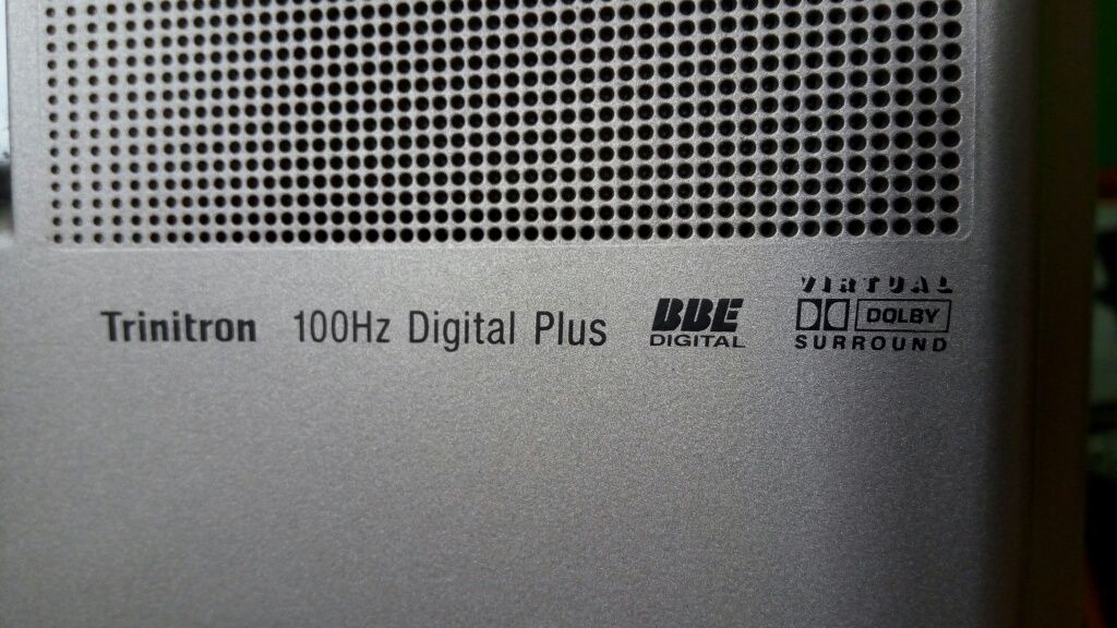 Tv Sony WEGA Trinitron 100Hz Digital Plus BBE Digital Dolby Surround