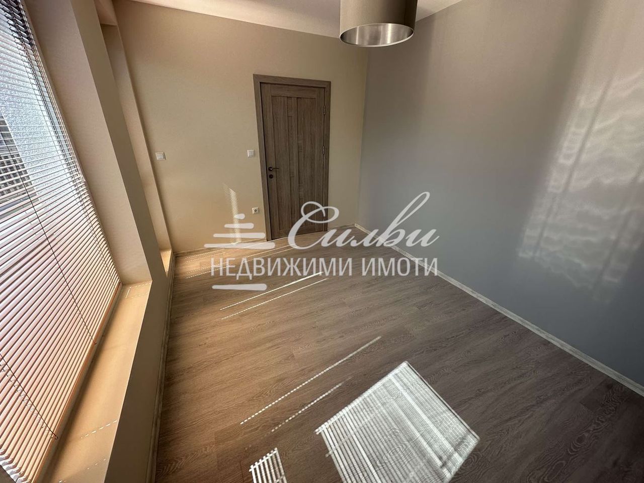 Продава се Двустаен апартамент в Търговище, Център - 81 кв.м за 1039 €/кв.м - Снимка #1