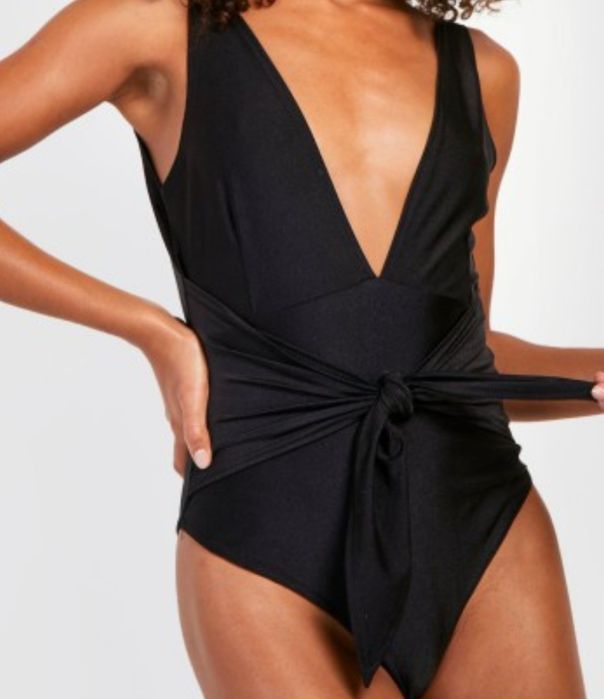 Costum Boohoo intreg