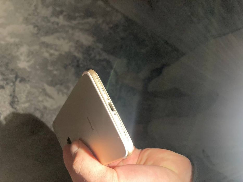 Iphone 7 plus 32 gold
