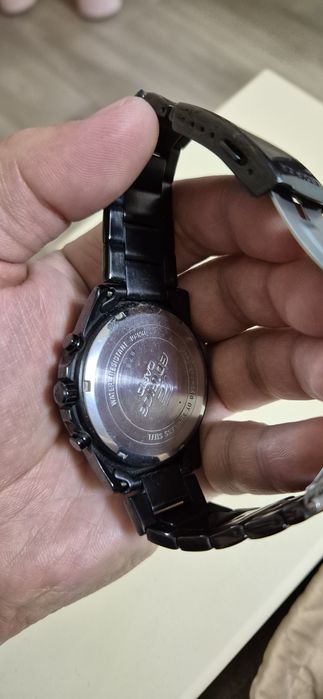 Продам часы casio edifice