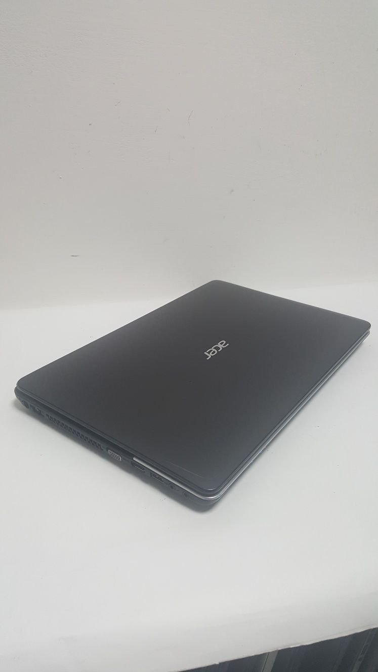 Acer Aspire E1-Displ 15.6 Inch-Intel core i5-8GB RAM-500GB-Windows 10