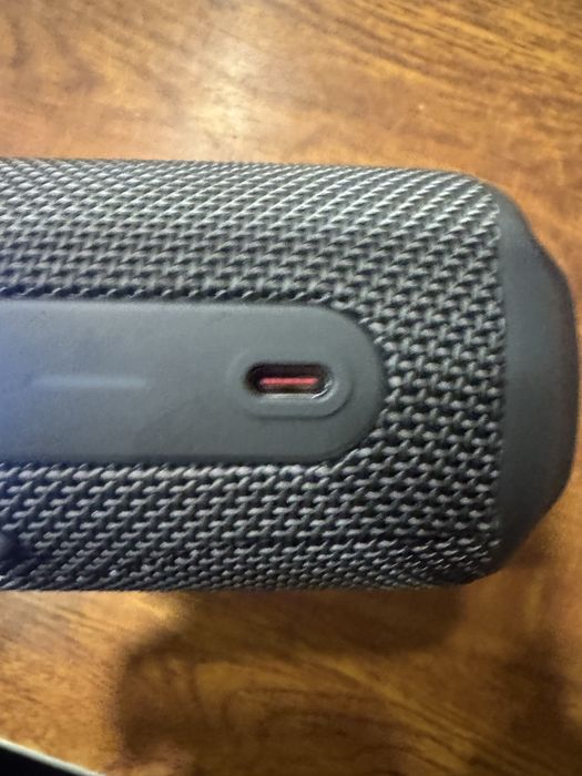 Vand boxa jbl flip6 perfecta