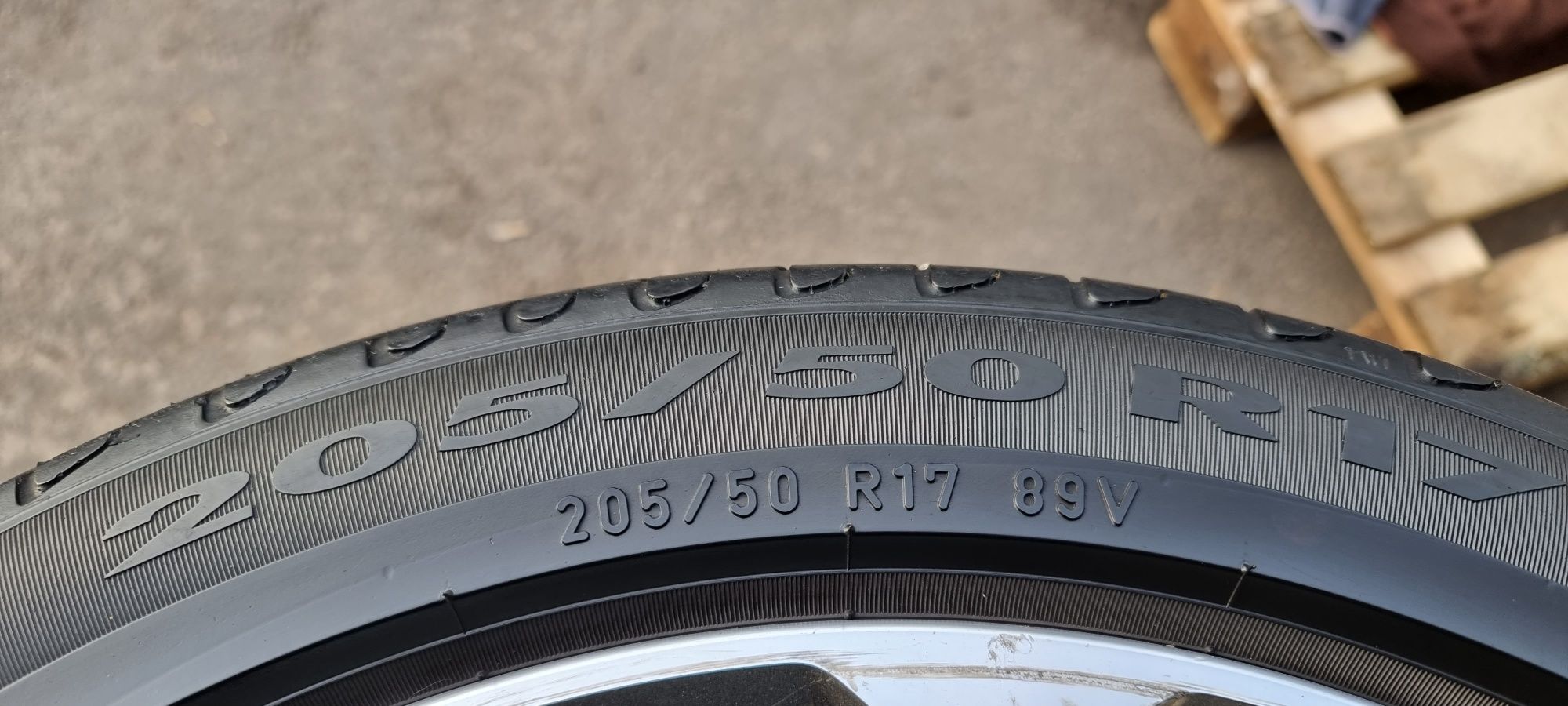 Резина комплект R 17 205 / 50 PIRELLI