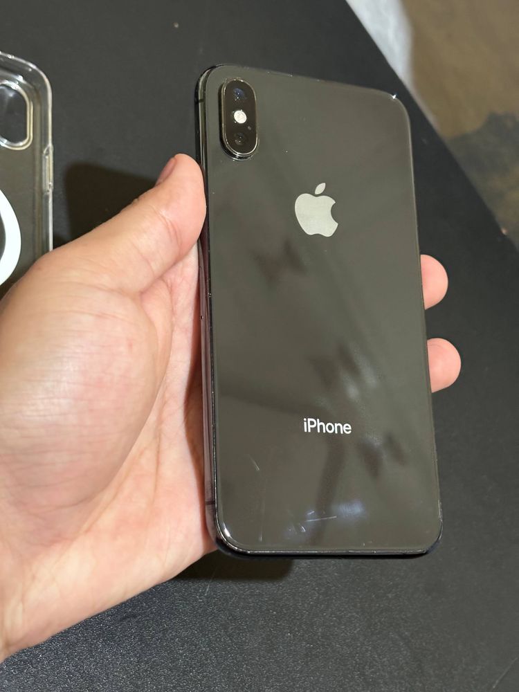 Iphone xs 64gb black
