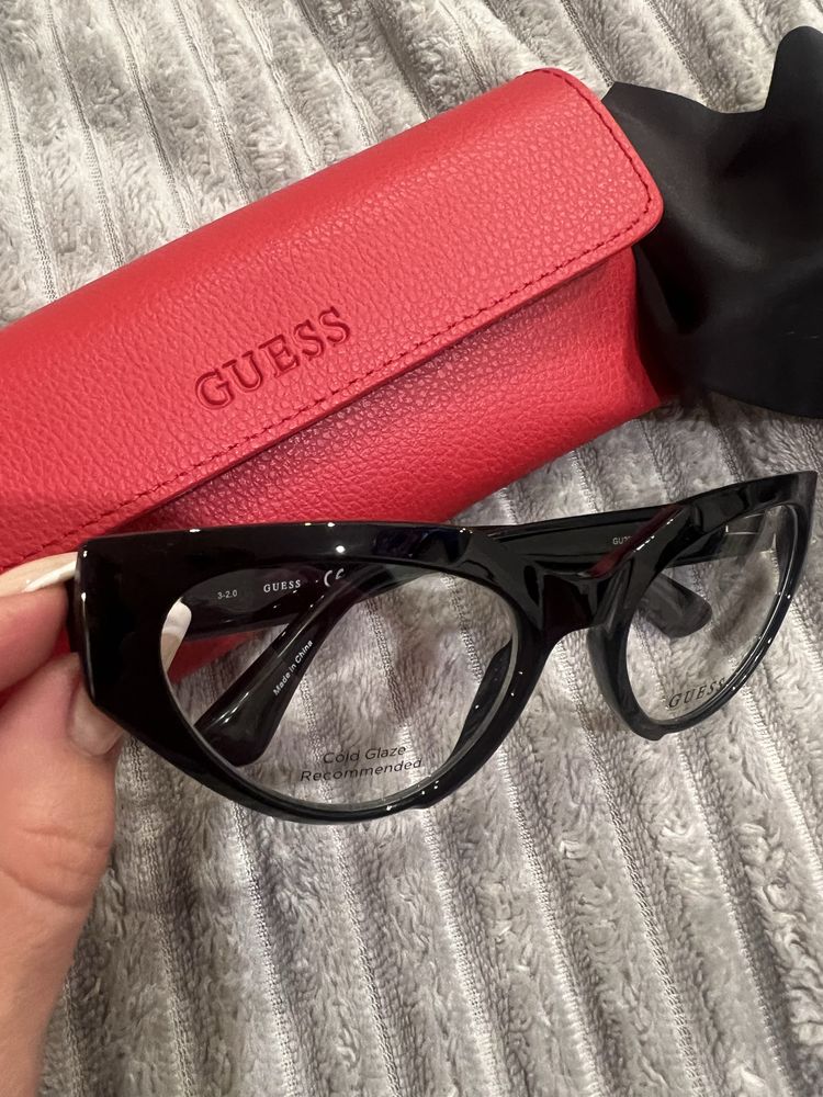 Guess- очила, диоптрични рамки