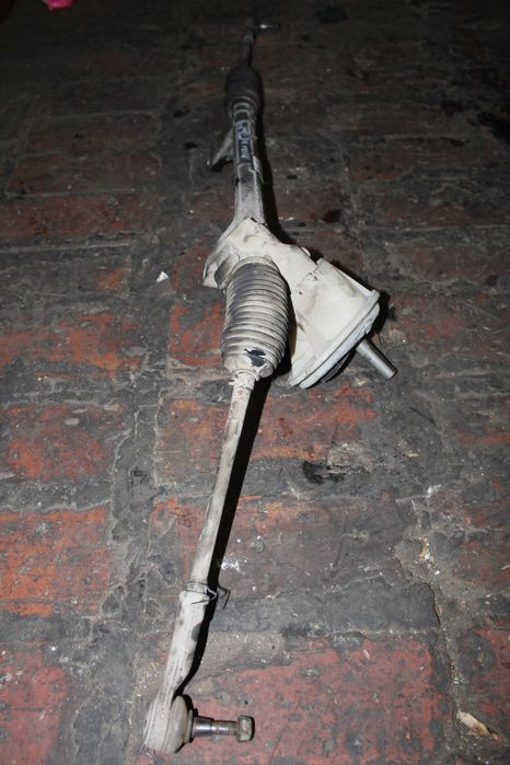 Кормилна рейка Нисан микра к12 05г Nissan micra k12 1.5dci 82hp 2005