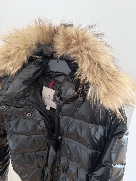 Яке Moncler без забележки