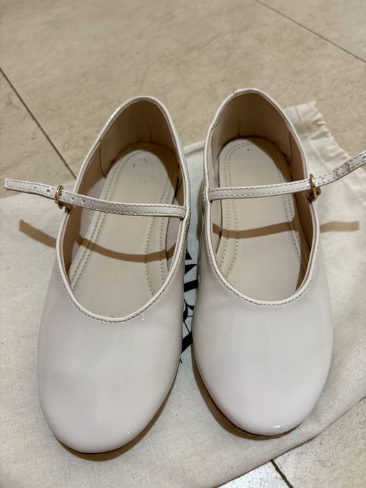 Обувки за момиче