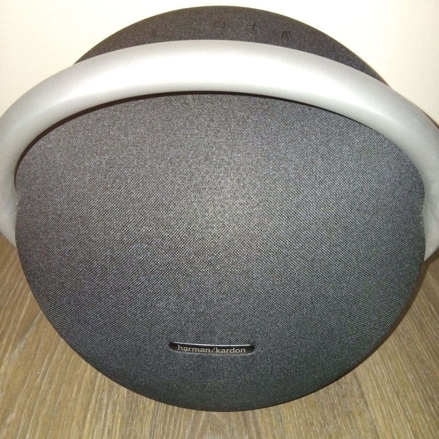 Harman Kardon onyx studio 8