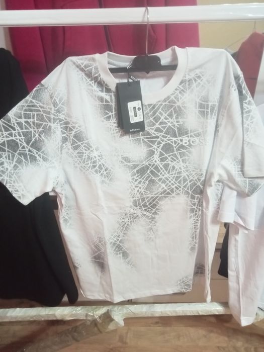 Tricouri Gucci, Burberry, Boss