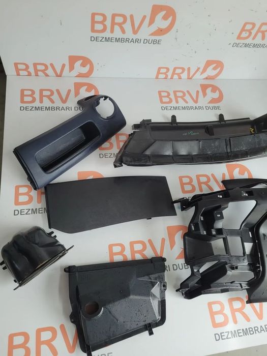 Ornamente plastic pentru Renault Trafic / Opel Vivaro / Nissan Primast
