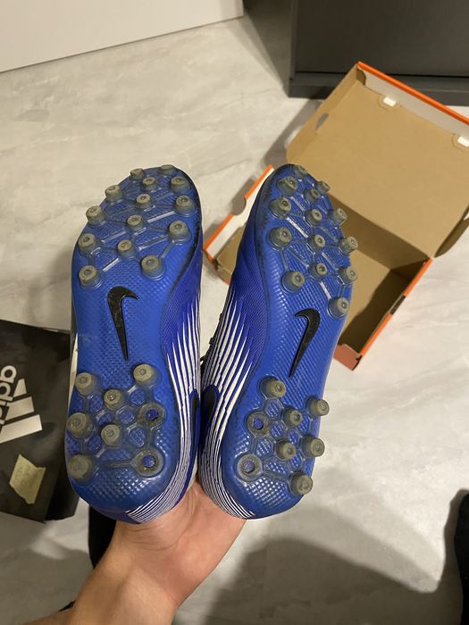 Бутонки Nike