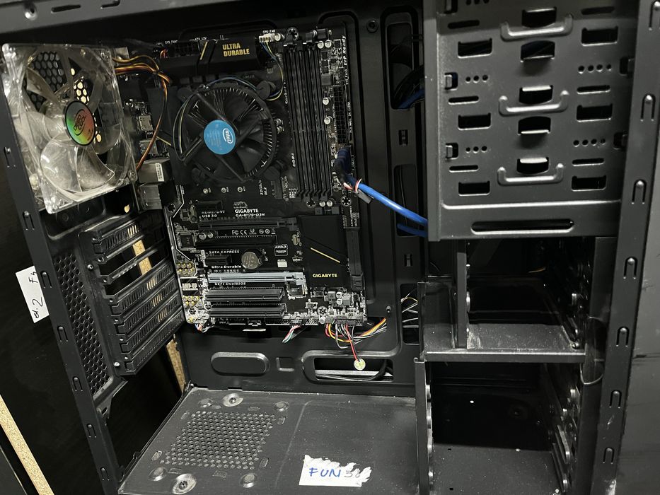 Pc gaming.      .