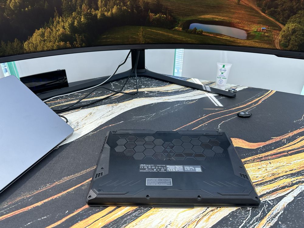 Продавам Asus TUF Gaming A15