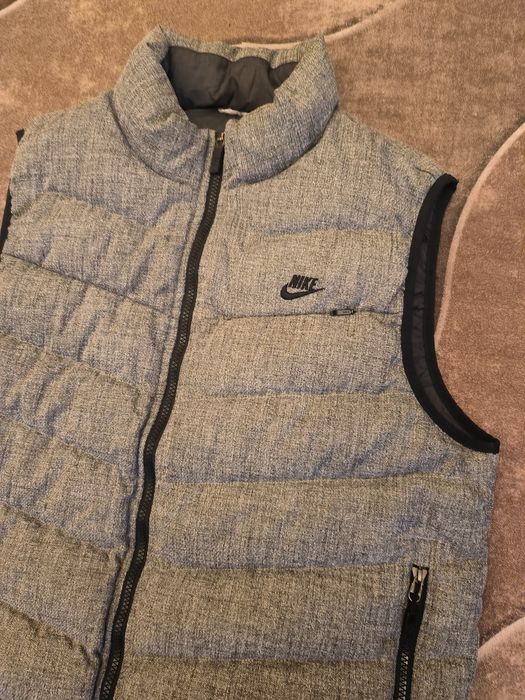 Nike пухен елек размер L