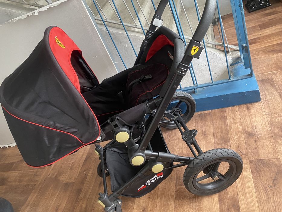 Carucior 3 in 1 Trio Ferrari Beebop, utilizat, in stare foarte buna