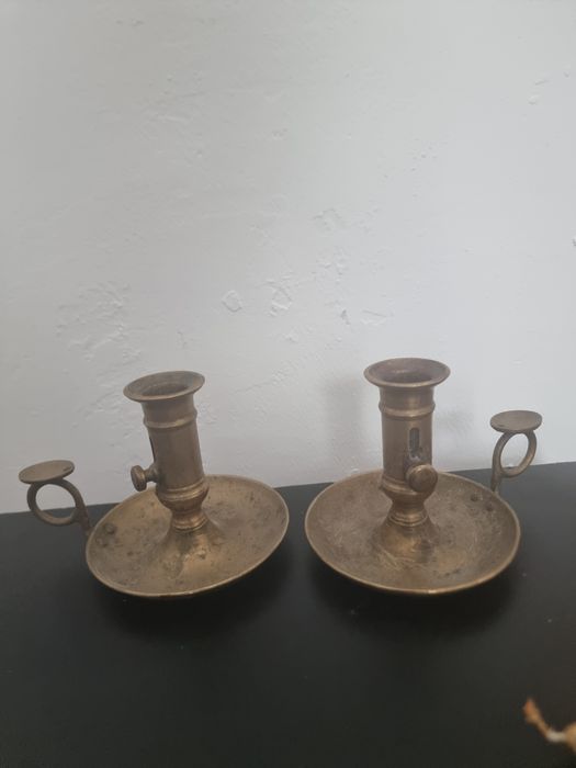 Sfesnice din bronz pereche