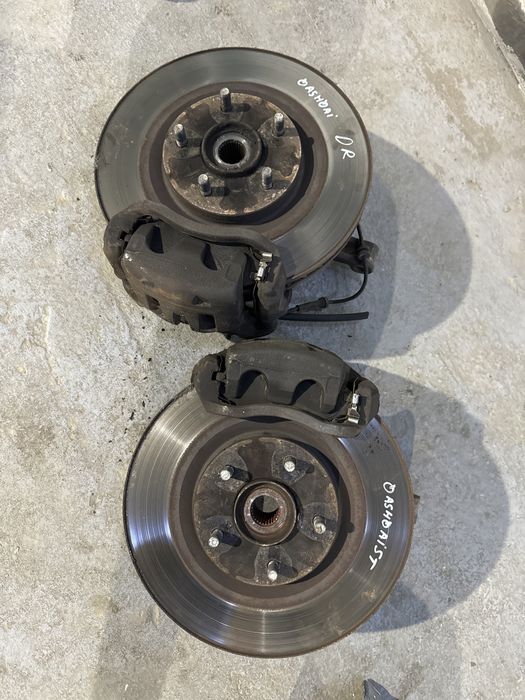 Fuzeta/Jamba/Etrier Nissan Qashqai Stanga/Dreapta Fata
